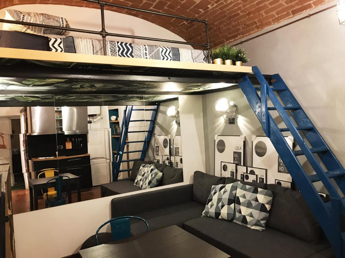 Apartment Floorplan B - 28 *